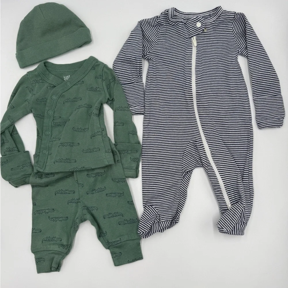 Just One You by Carter’s Baby Boy 4-Piece Newborn Alligator Set